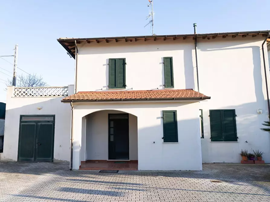 Immagine 34 di Villa in vendita  a Rosignano Marittimo