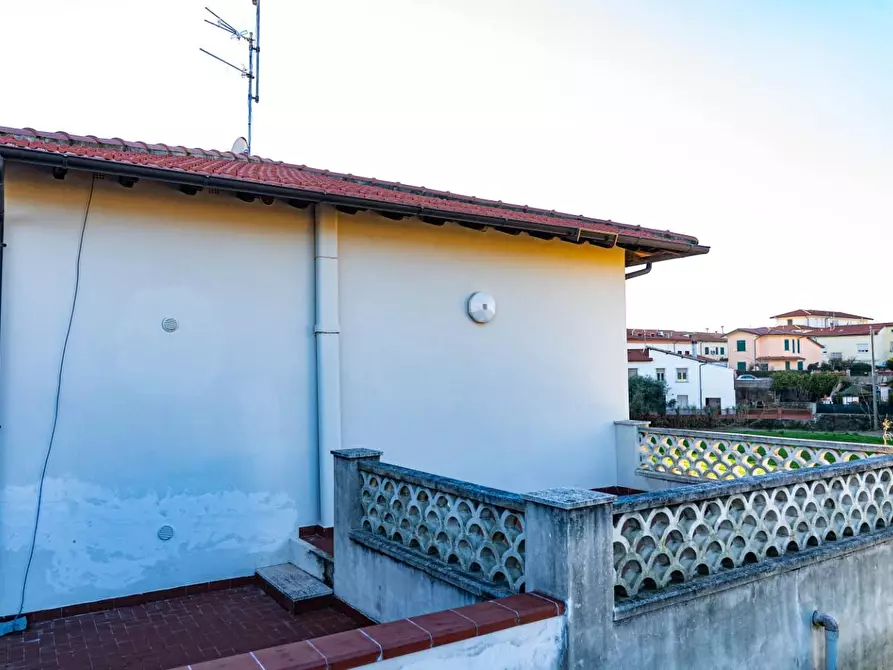 Immagine 35 di Villa in vendita  a Rosignano Marittimo