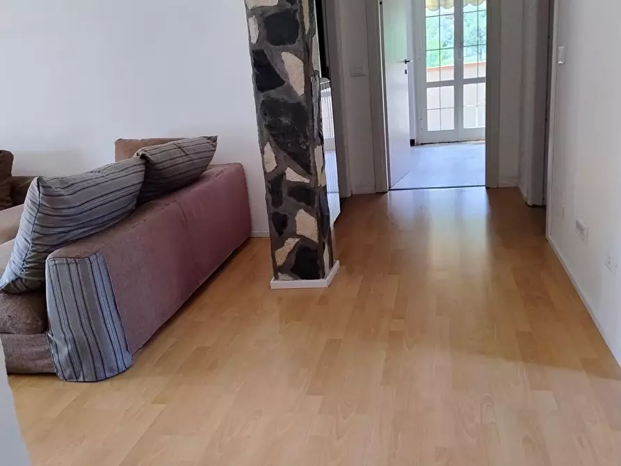 Immagine 8 di Appartamento in vendita  a Carrara