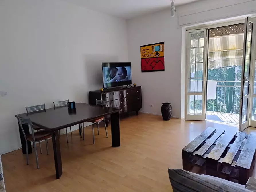 Immagine 3 di Appartamento in vendita  a Carrara