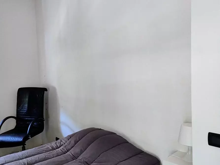 Immagine 4 di Appartamento in vendita  a Carrara