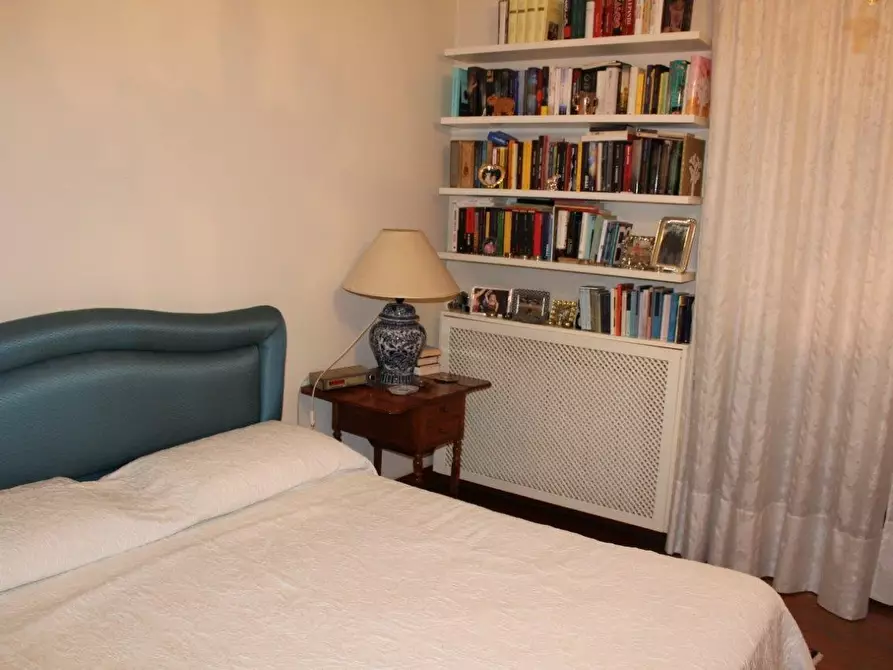 Immagine 15 di Casa bifamiliare in vendita  a Carrara