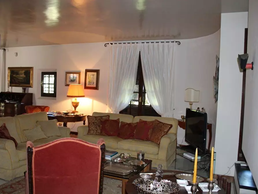 Immagine 4 di Casa bifamiliare in vendita  a Carrara