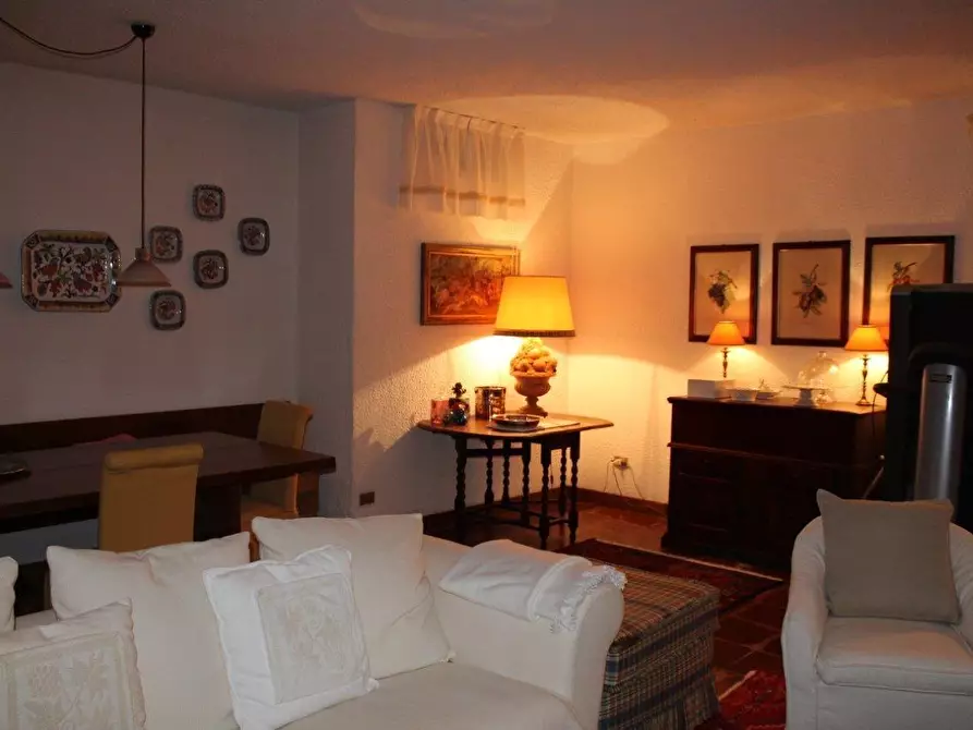 Immagine 9 di Casa bifamiliare in vendita  a Carrara