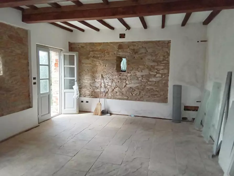 Immagine 13 di Rustico / casale in vendita  a Camaiore
