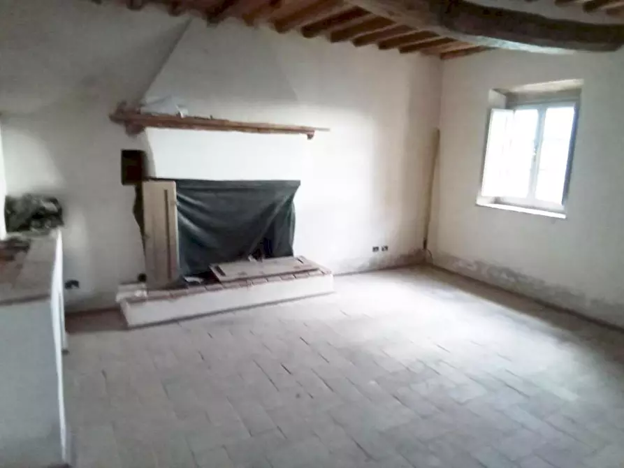 Immagine 19 di Rustico / casale in vendita  a Camaiore