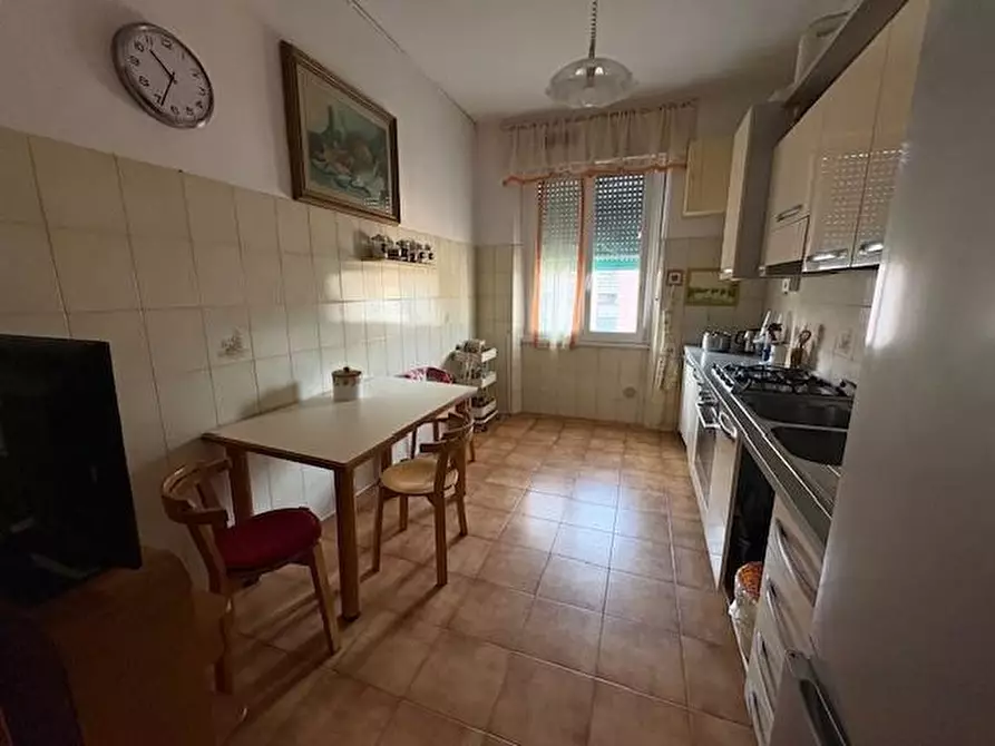 Immagine 8 di Appartamento in vendita  a Livorno