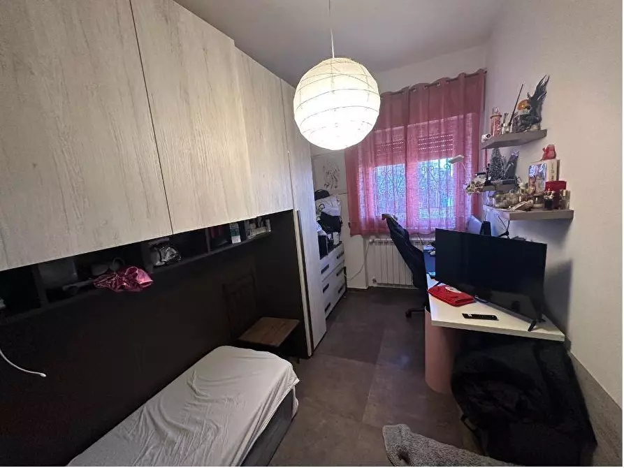 Immagine 10 di Appartamento in vendita  a Carrara