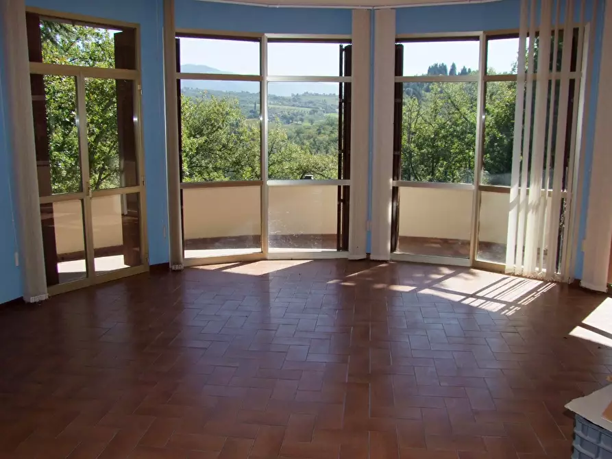 Immagine 4 di Villa in vendita  a Pontassieve