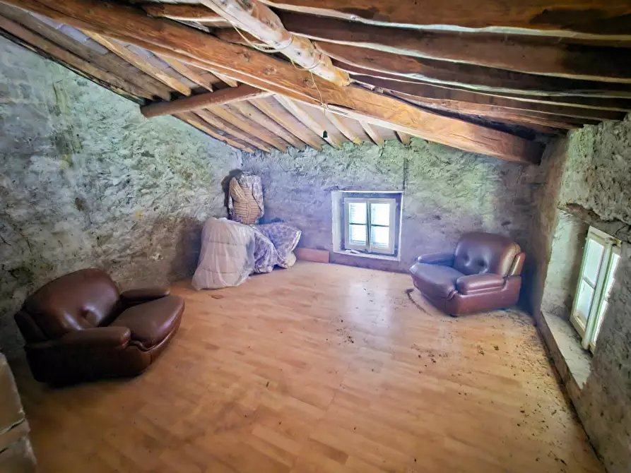 Immagine 30 di Villa in vendita  a Capannori