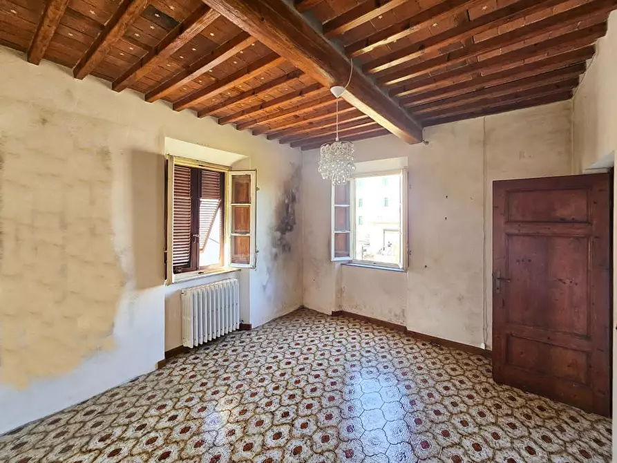 Immagine 26 di Villa in vendita  a Capannori