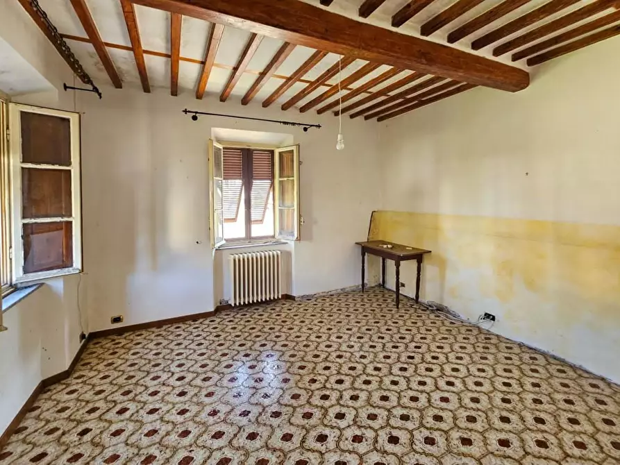 Immagine 19 di Villa in vendita  a Capannori