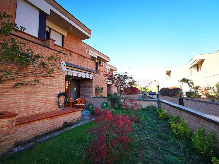 Immagine 4 di Villetta a schiera in vendita  a Sant'ambrogio Di Torino