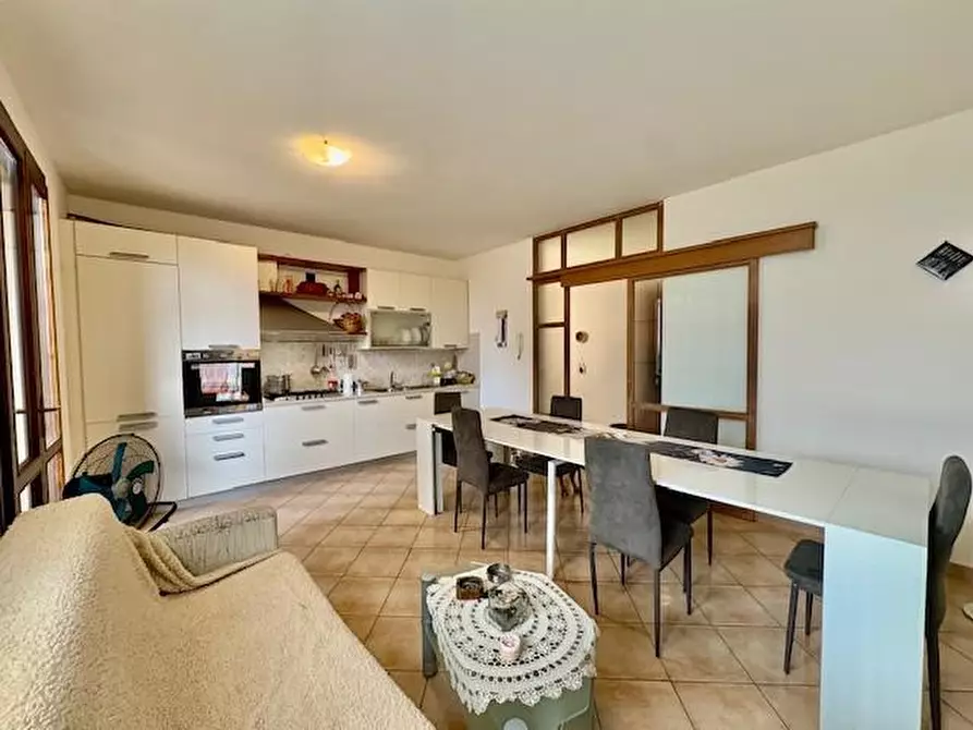 Immagine 8 di Appartamento in vendita  a Terricciola