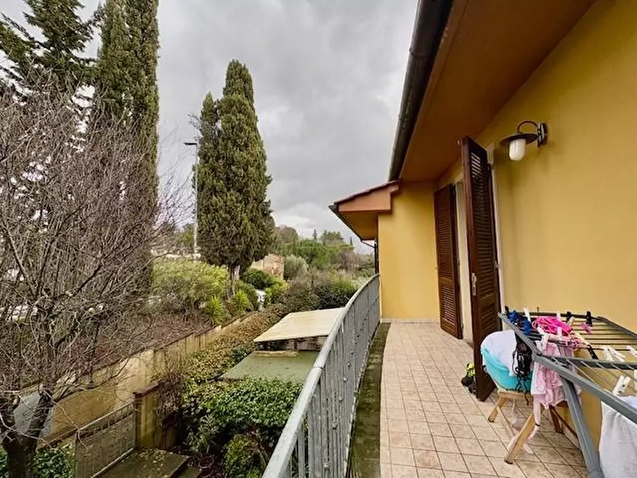 Immagine 16 di Appartamento in vendita  a Terricciola