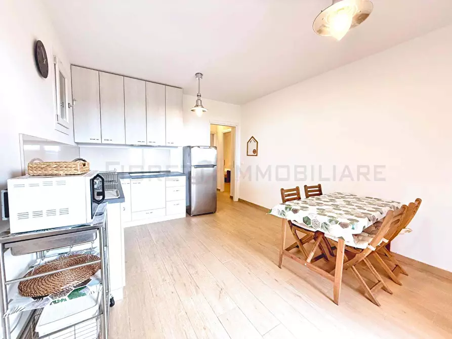 Immagine 2 di Appartamento in vendita  a Piombino