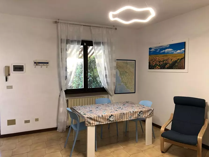 Immagine 5 di Appartamento in affitto  a Massa