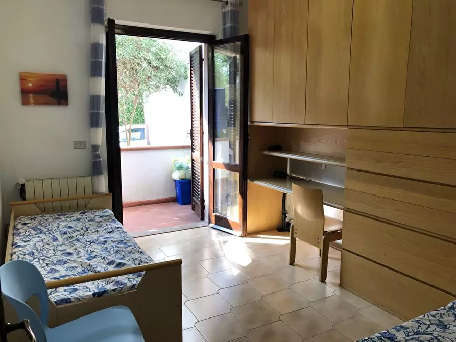 Immagine 8 di Appartamento in affitto  a Massa