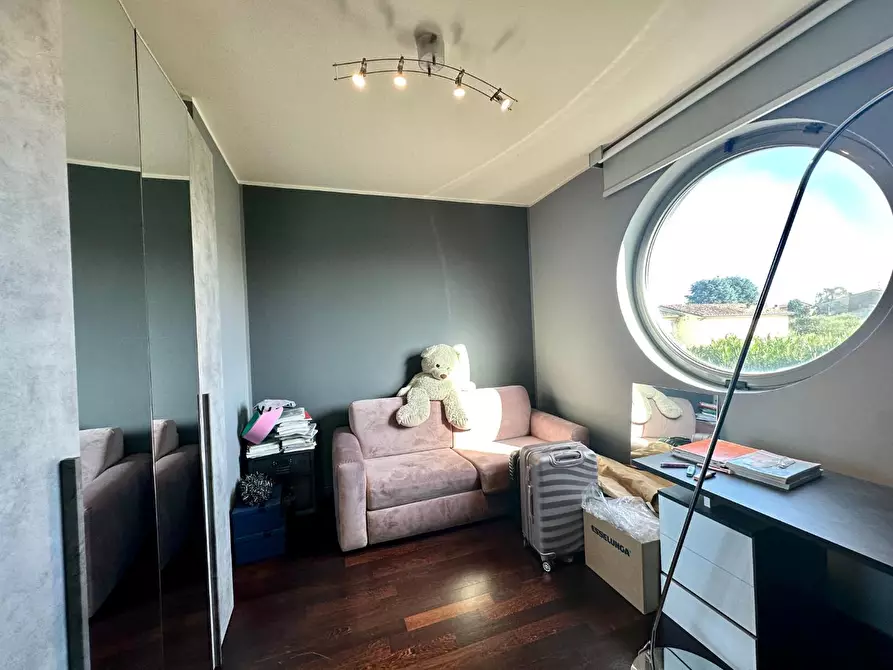 Immagine 23 di Villa in vendita  a Lucca