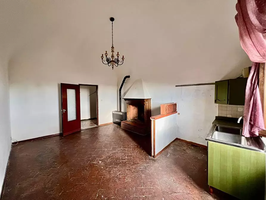 Immagine 3 di Appartamento in vendita  a Vecchiano