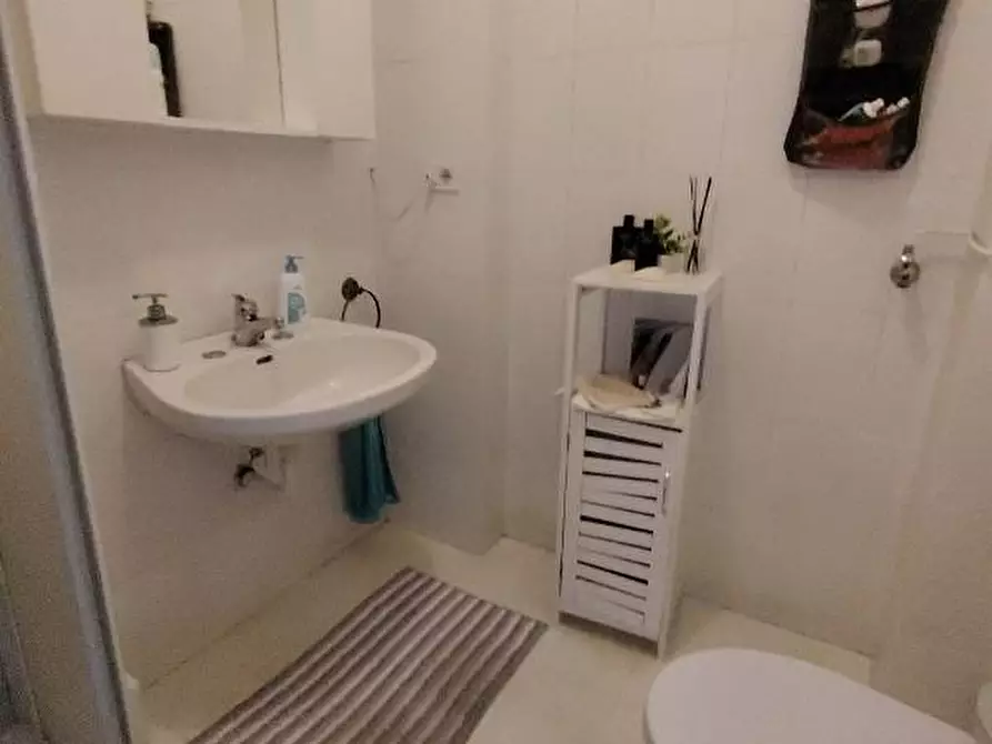 Immagine 19 di Appartamento in vendita  a Carrara