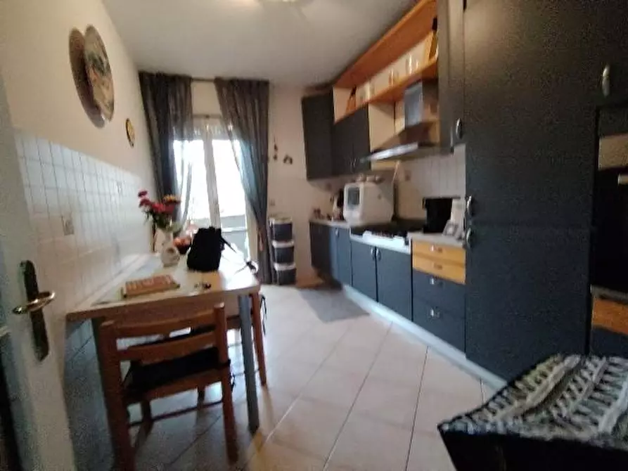 Immagine 6 di Appartamento in vendita  a Carrara