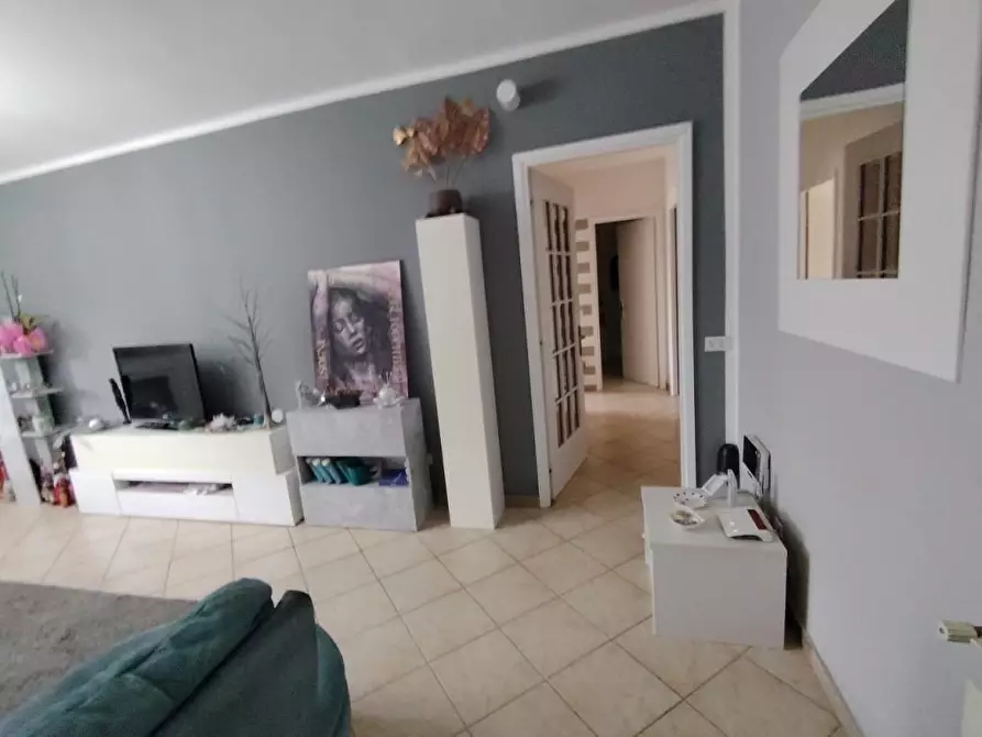 Immagine 4 di Appartamento in vendita  a Carrara