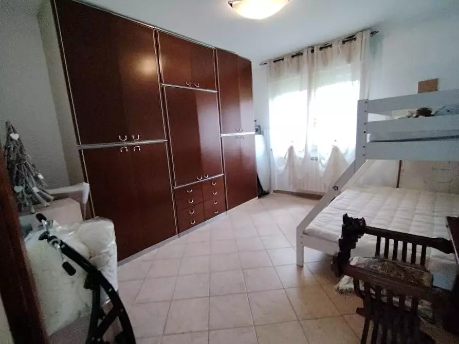 Immagine 12 di Appartamento in vendita  a Carrara