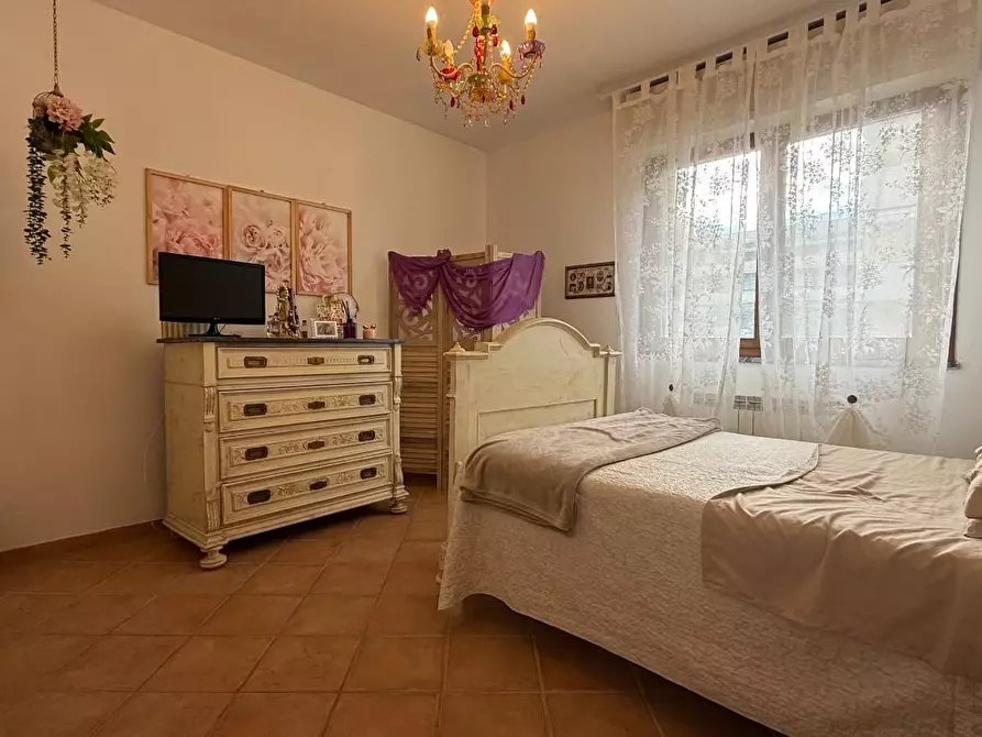 Immagine 10 di Appartamento in vendita  a Viareggio