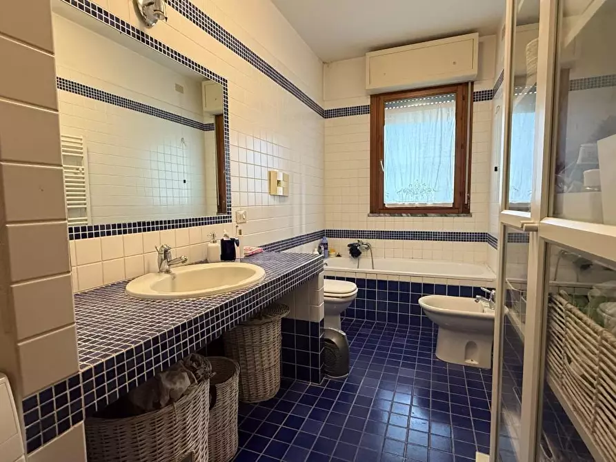 Immagine 33 di Appartamento in vendita  a Viareggio