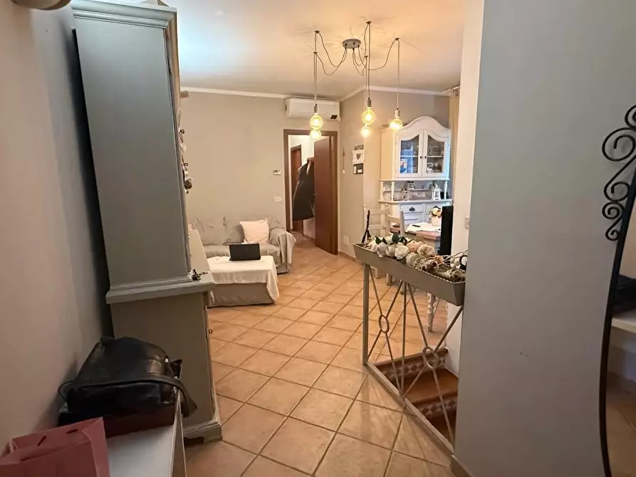 Immagine 4 di Appartamento in vendita  a Viareggio