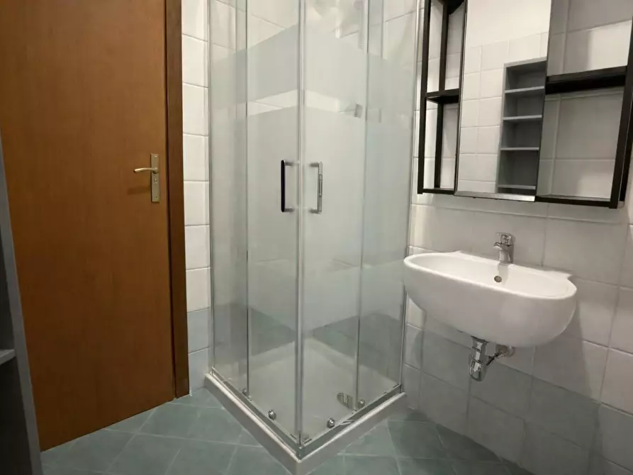 Immagine 17 di Appartamento in vendita  a Viareggio