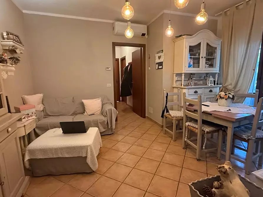 Immagine 19 di Appartamento in vendita  a Viareggio