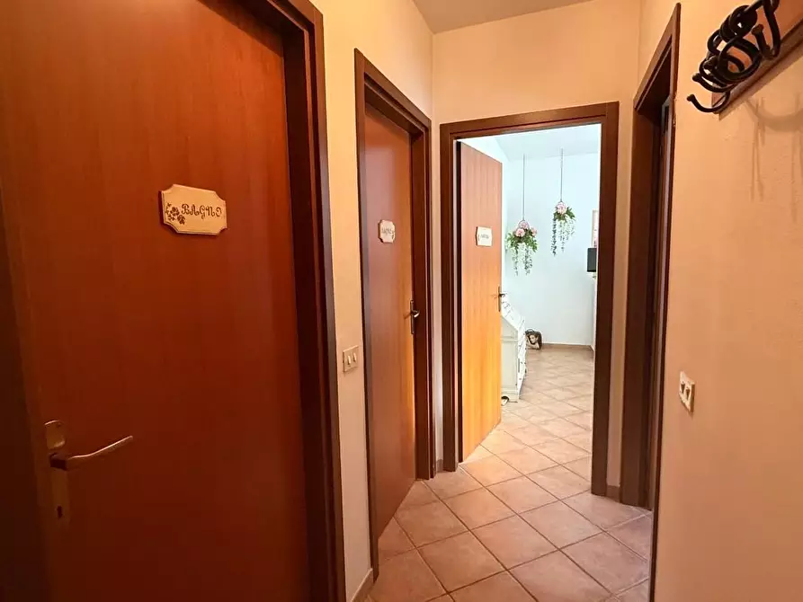 Immagine 8 di Appartamento in vendita  a Viareggio