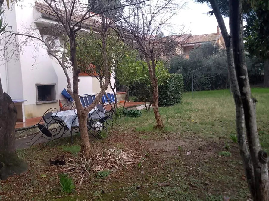 Immagine 5 di Villa in vendita  a Grosseto