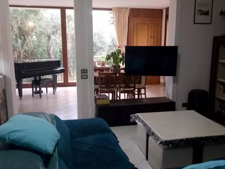 Immagine 2 di Villa in vendita  a Grosseto