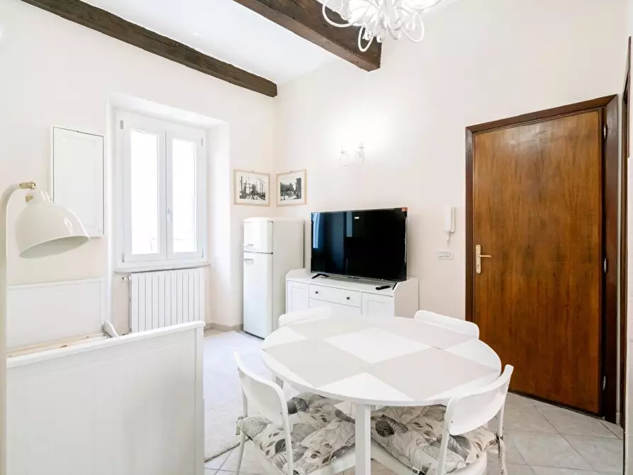 Immagine 4 di Appartamento in affitto  a Massa