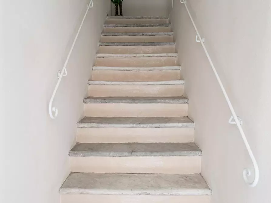 Immagine 15 di Appartamento in affitto  a Massa