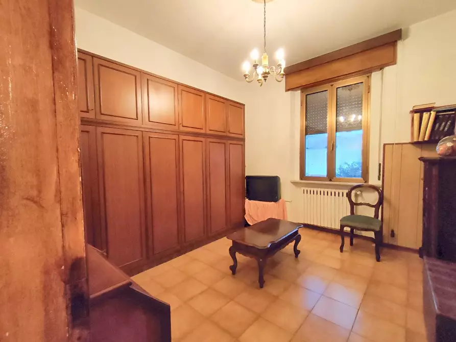 Immagine 16 di Appartamento in vendita  a Pisa