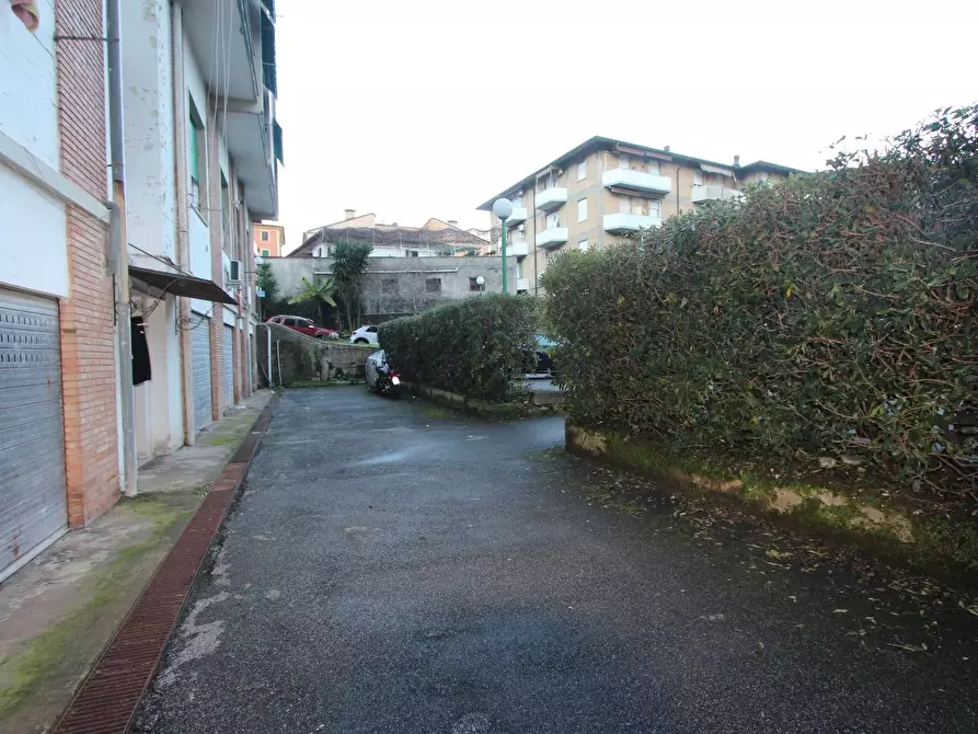 Immagine 18 di Appartamento in vendita  a La Spezia