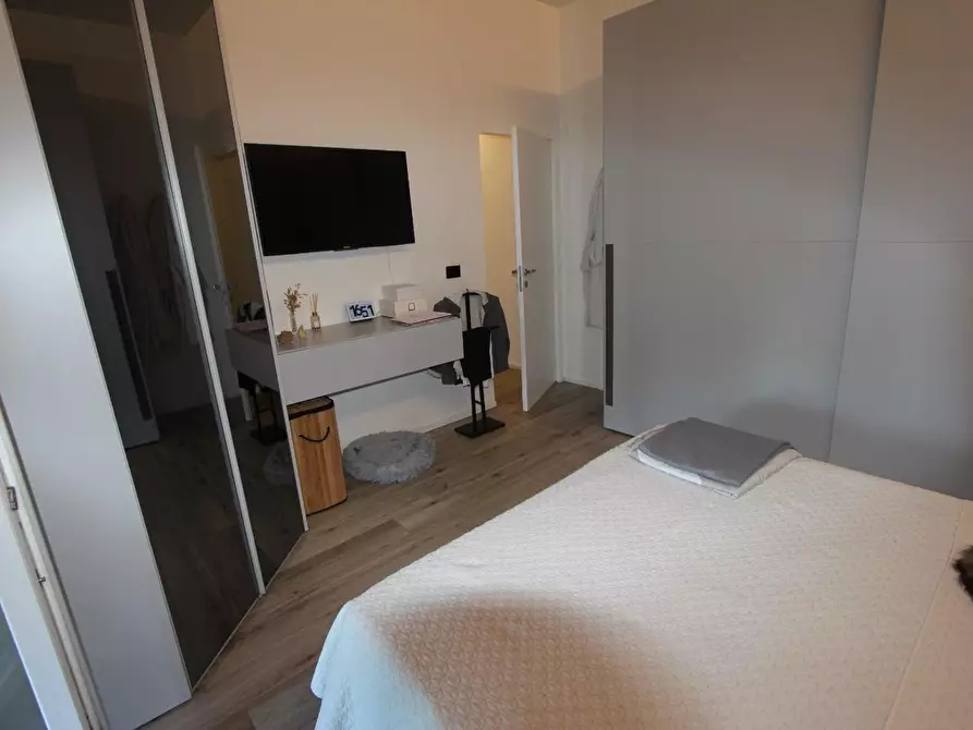 Immagine 12 di Appartamento in vendita  a La Spezia