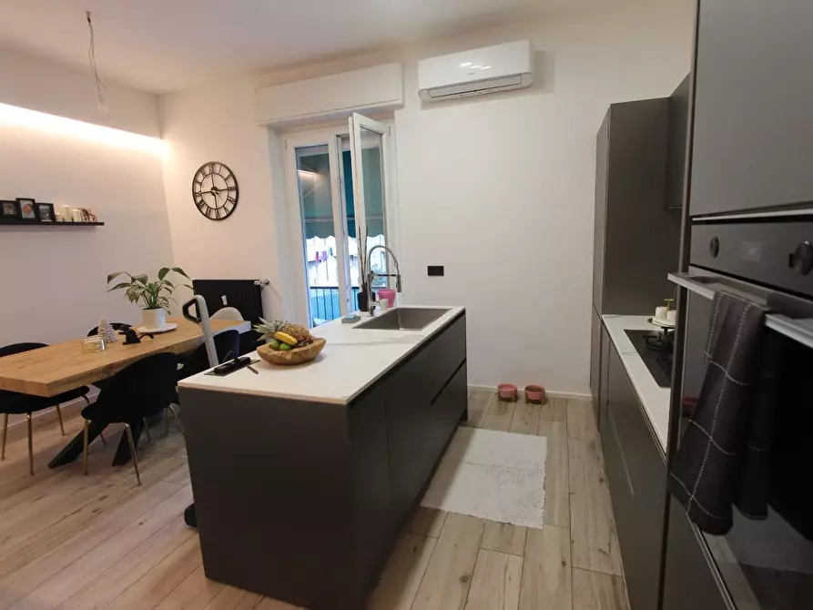 Immagine 7 di Appartamento in vendita  a La Spezia