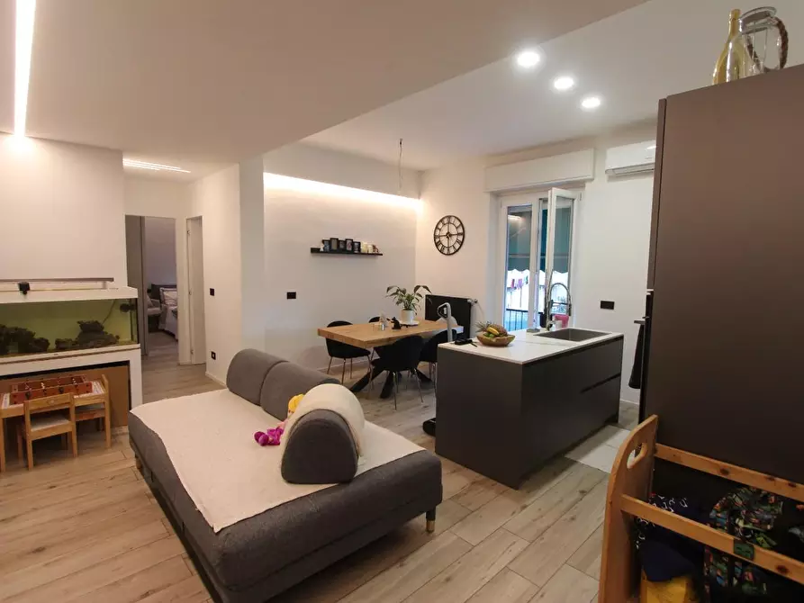 Immagine 2 di Appartamento in vendita  a La Spezia