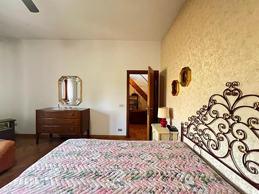 Immagine 32 di Villetta a schiera in vendita  a Empoli