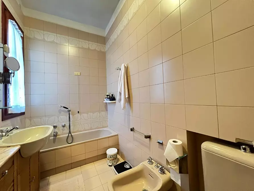 Immagine 38 di Villetta a schiera in vendita  a Empoli