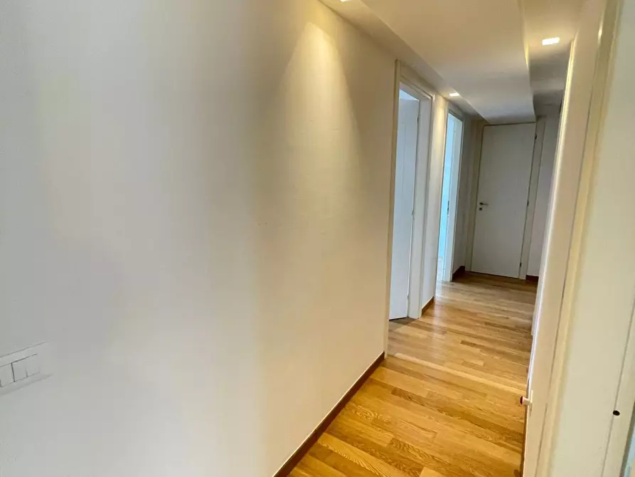 Immagine 7 di Appartamento in vendita  a Pisa