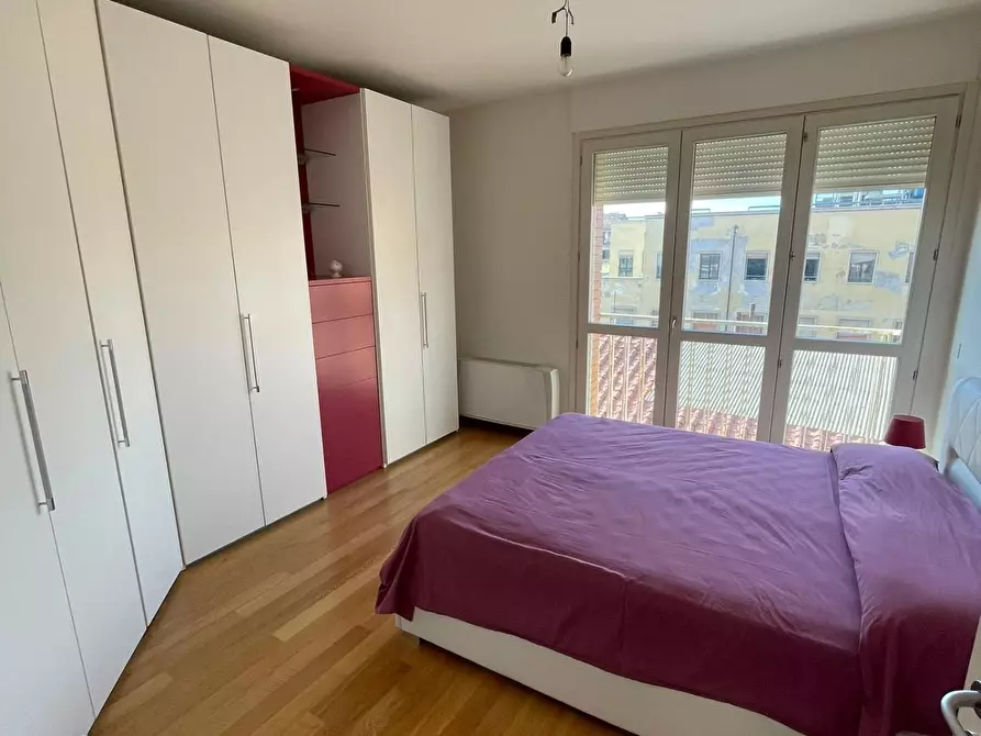 Immagine 9 di Appartamento in vendita  a Pisa