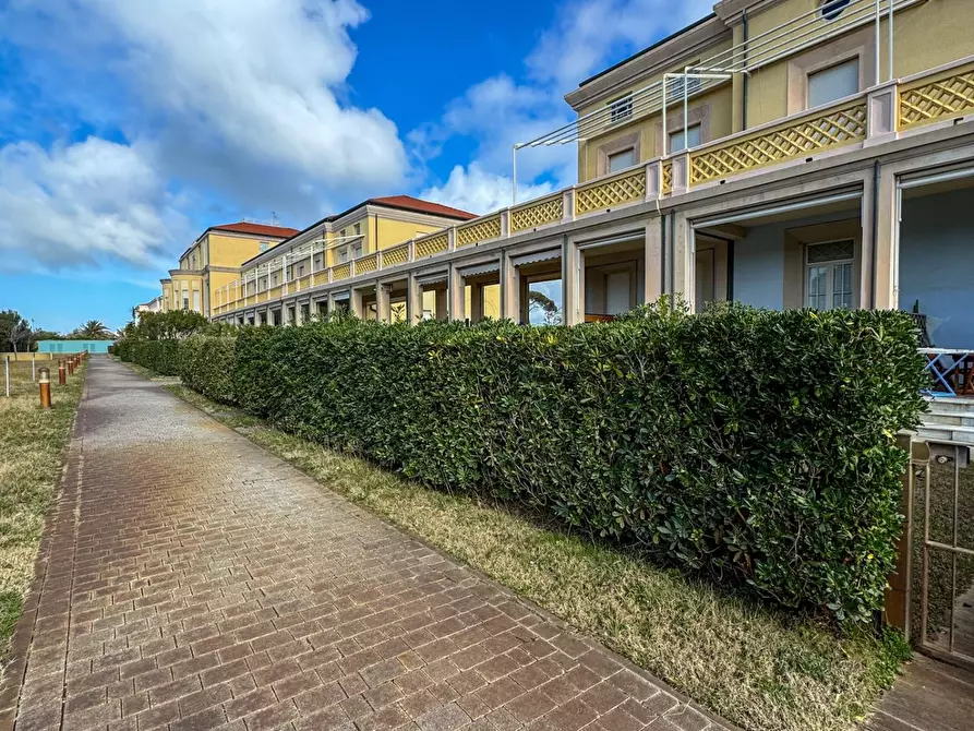 Immagine 5 di Appartamento in vendita  a Pisa