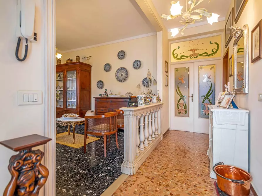 Immagine 3 di Casa indipendente in vendita  a Santa Maria A Monte