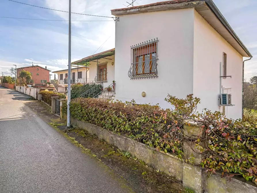 Immagine 22 di Casa indipendente in vendita  a Santa Maria A Monte